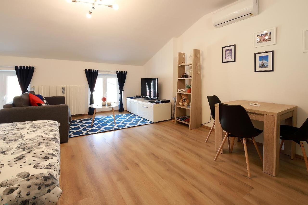 Sweet Loft Apartment "Blue" In Rijeka Center Exterior foto